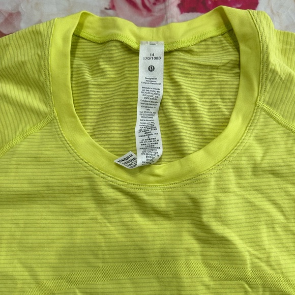 Lululemon Swiftly Tech Size 14 - Picture 2 of 4